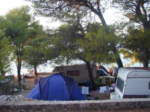 camp tomas primosten bilo croatia