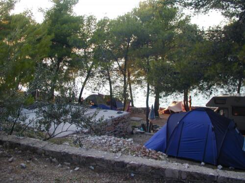 camp tomas primosten bilo croatia