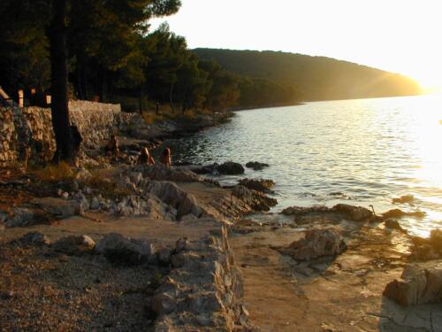 camp tomas primosten bilo croatia