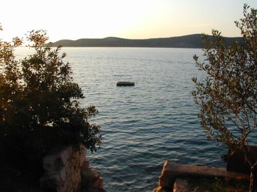 camp tomas primosten bilo croatia